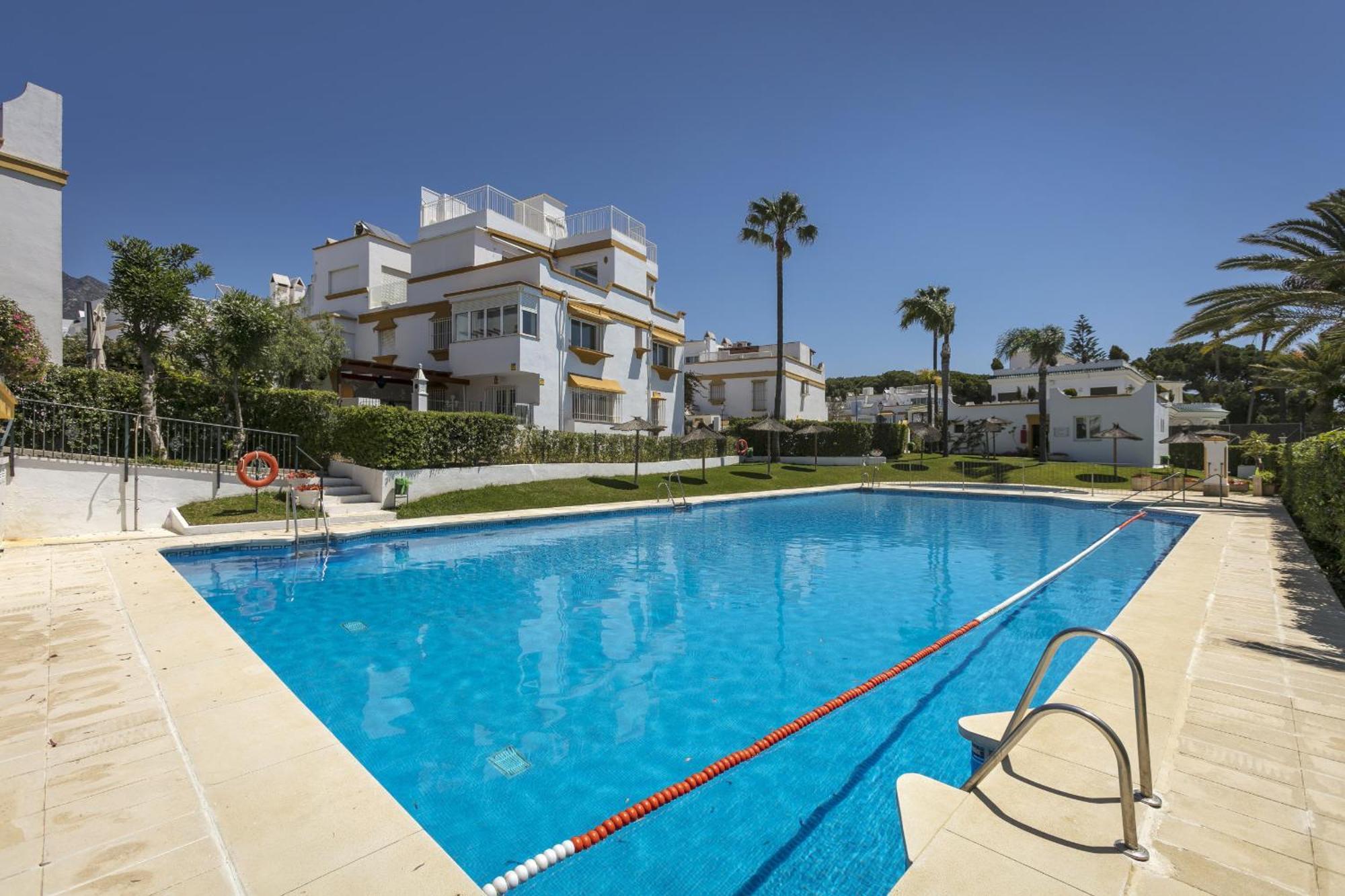 マルベーリャ Casa Adrianaヴィラ エクステリア 写真